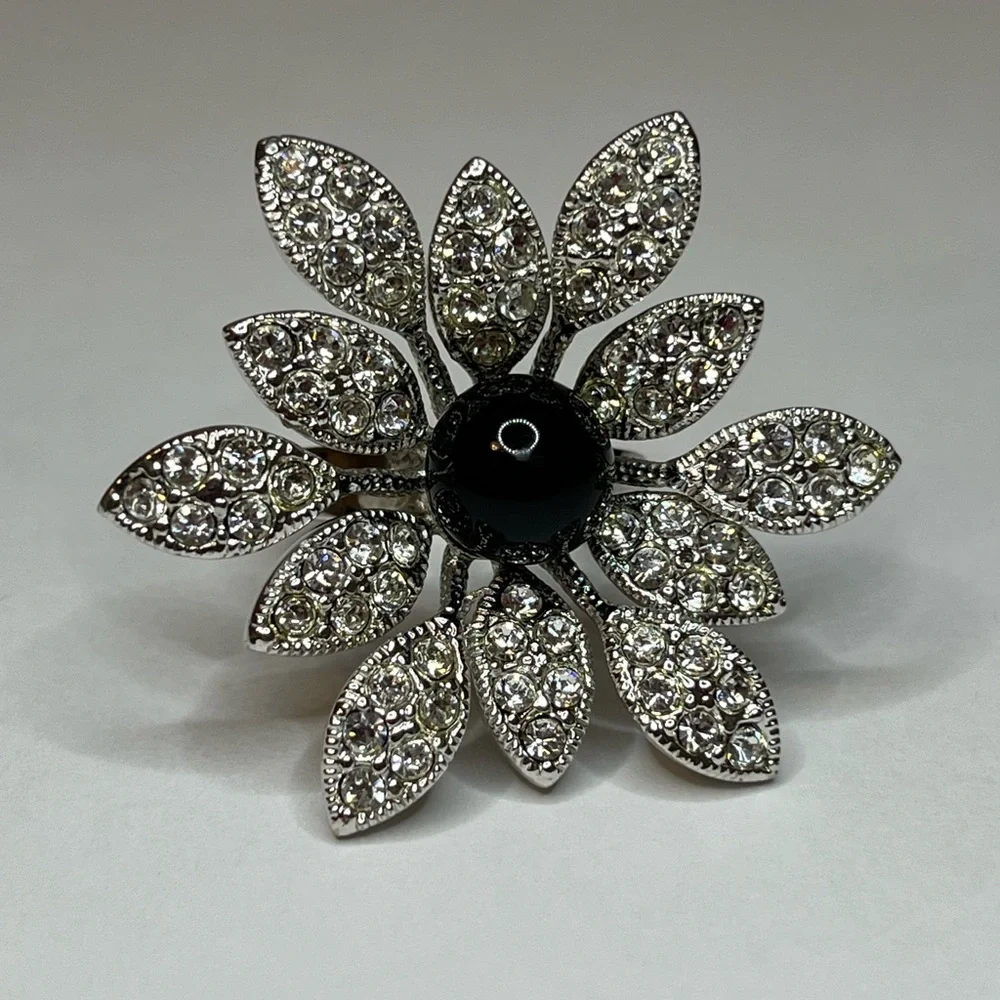 Silver Rhinestone Flower Ring - Picture 2 of 9